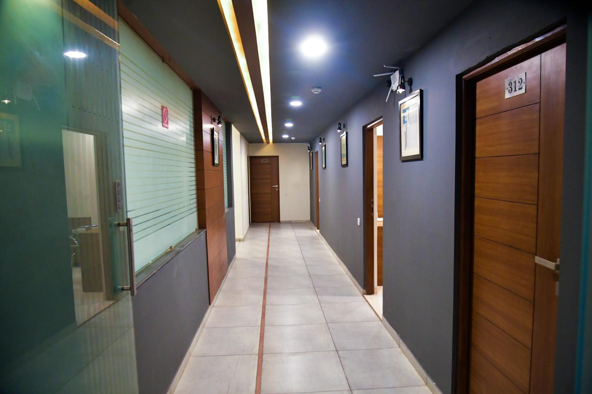Hotel Ashooka Inn 甘地讷格尔 外观 照片