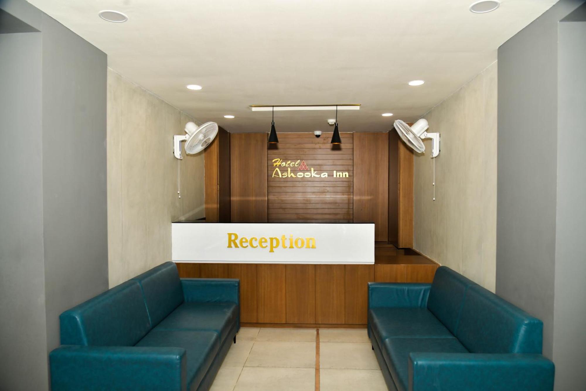 Hotel Ashooka Inn 甘地讷格尔 外观 照片