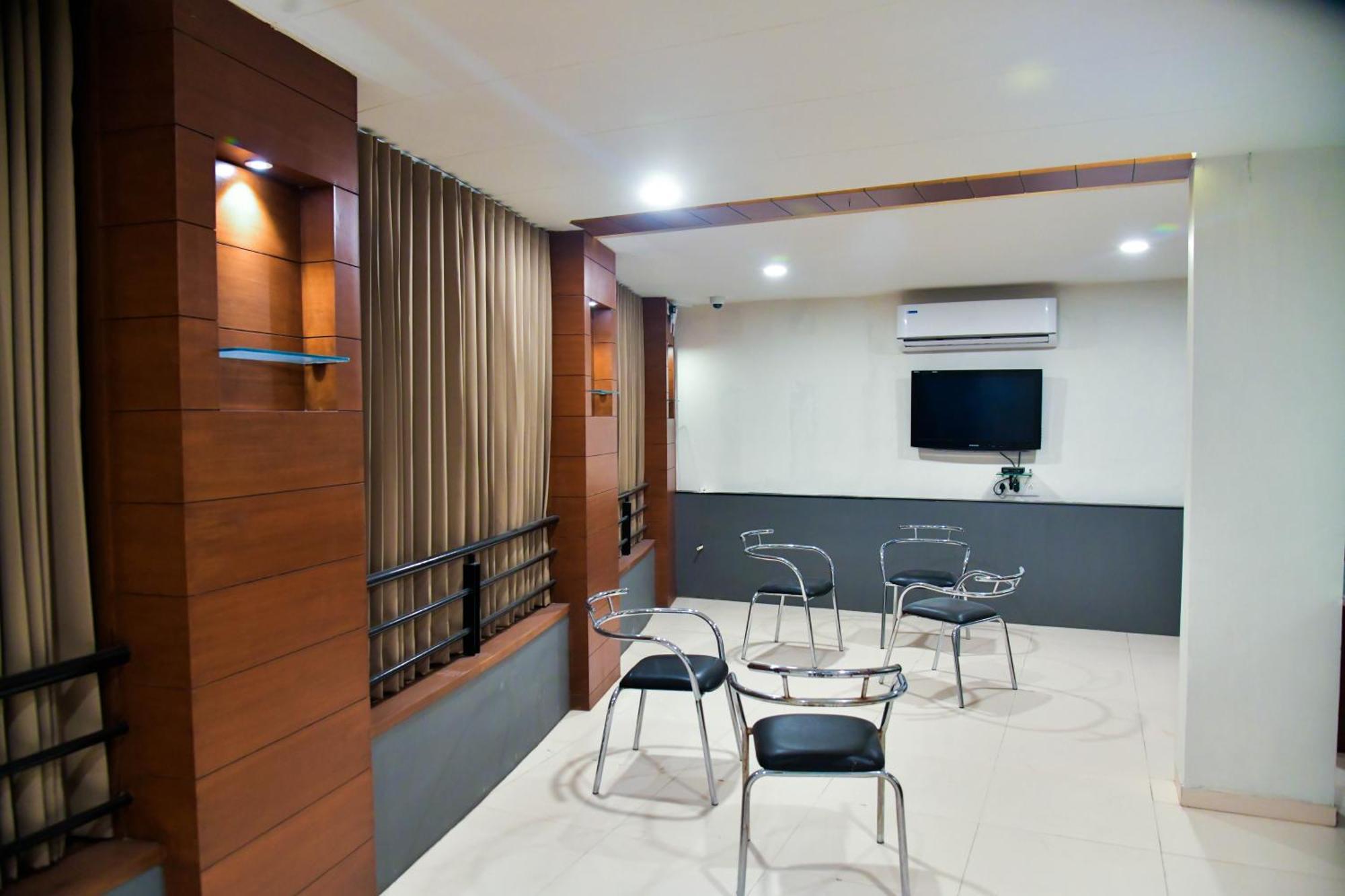 Hotel Ashooka Inn 甘地讷格尔 外观 照片