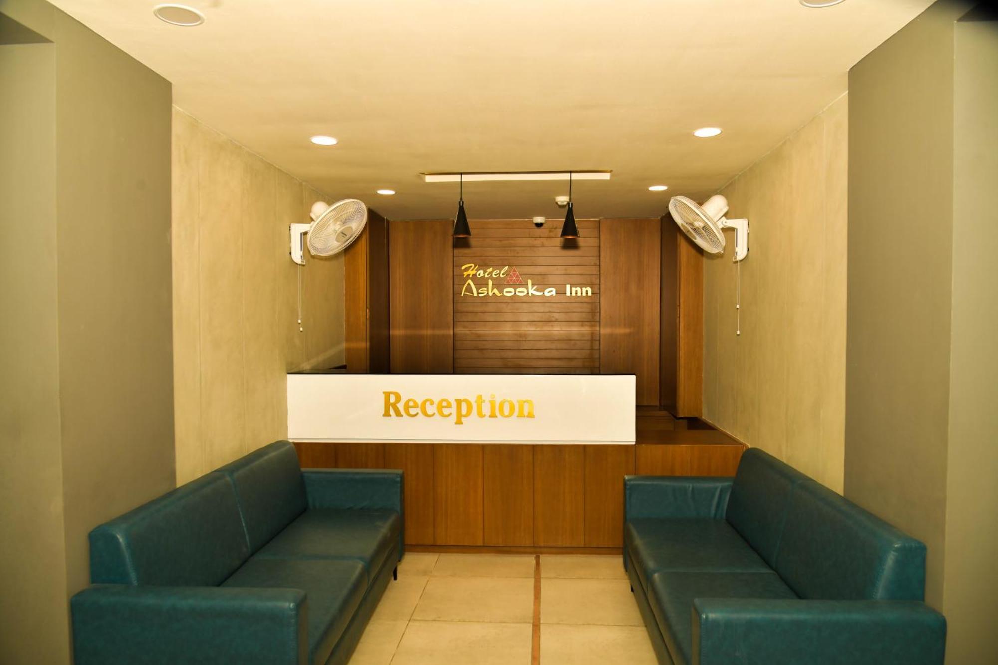 Hotel Ashooka Inn 甘地讷格尔 外观 照片