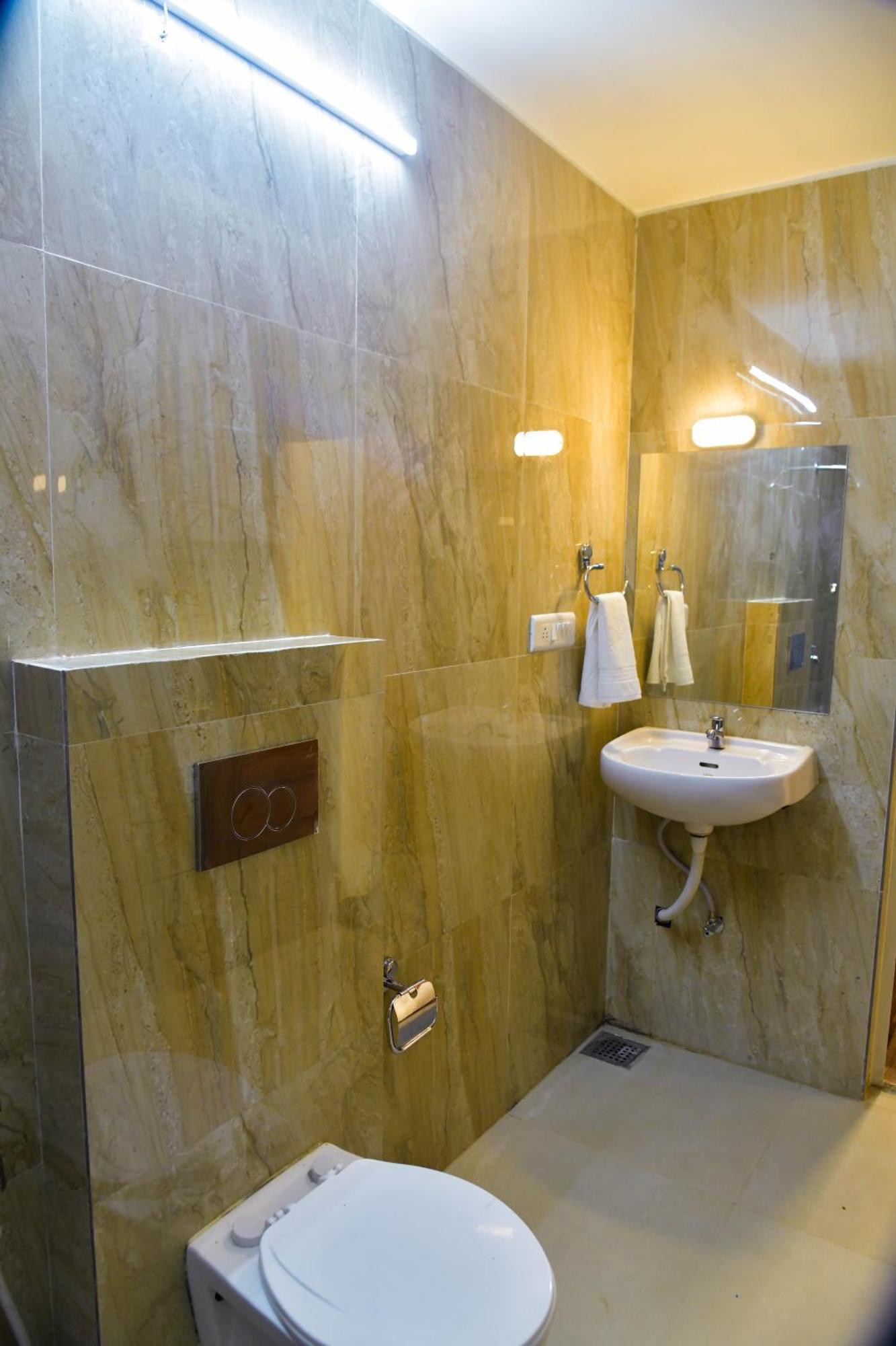 Hotel Ashooka Inn 甘地讷格尔 外观 照片
