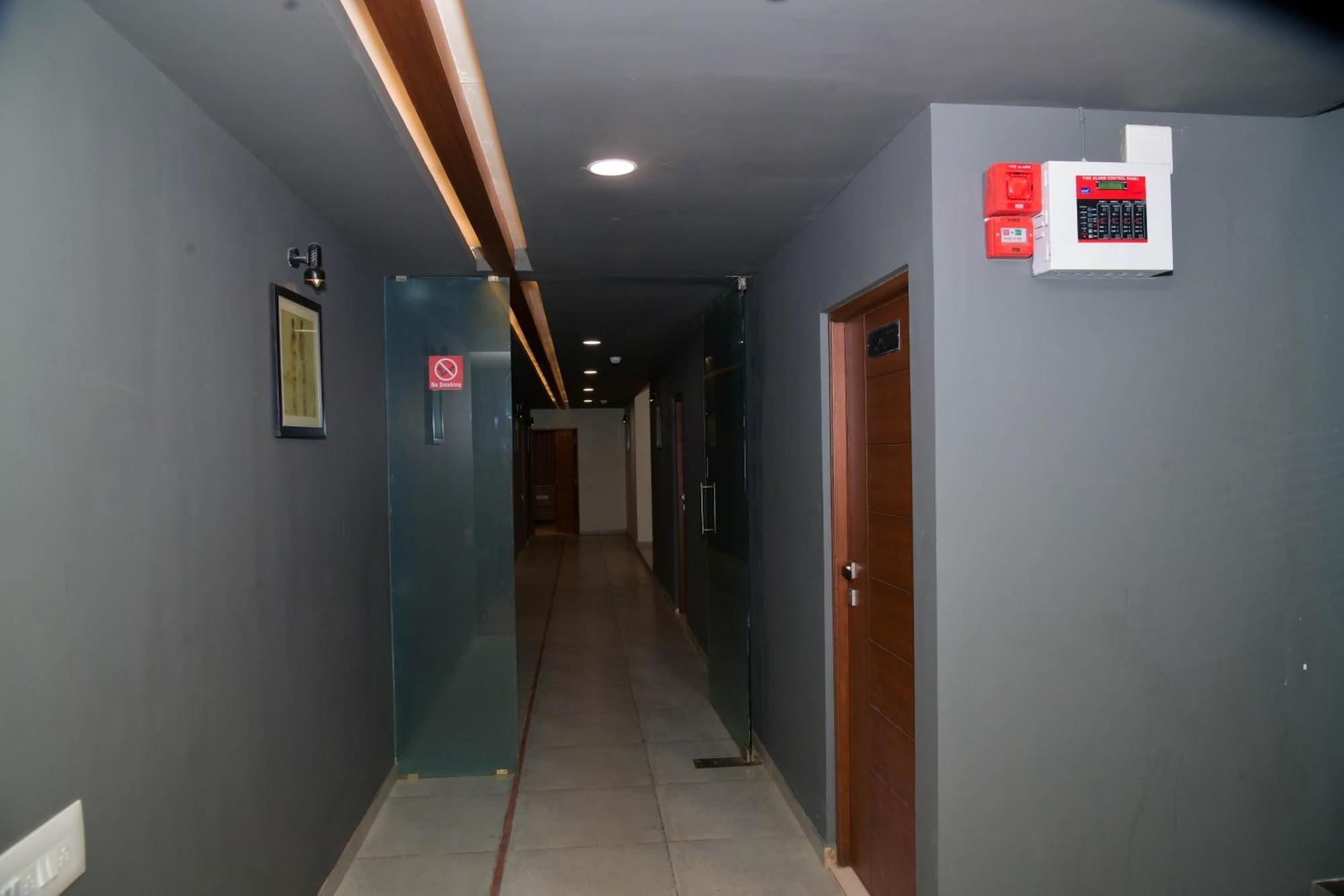 Hotel Ashooka Inn 甘地讷格尔 外观 照片